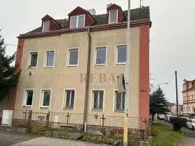 Prodej bytu 2+1, Karlovy Vary, Závodní, 39 m2