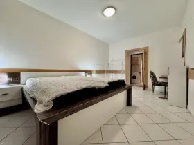 Pronájem bytu 2+kk, Praha - Smíchov, U Santošky, 50 m2