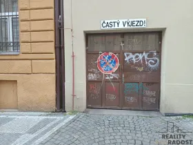 Pronájem garážového stání, Praha, Klicperova, 15 m2