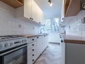 Prodej bytu 3+1, Pardubice, Kosmonautů, 57 m2