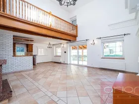 Pronájem rodinného domu, Praha - Řeporyje, Draženovská, 250 m2