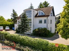 Pronájem rodinného domu, Průhonice, U Křížku, 447 m2