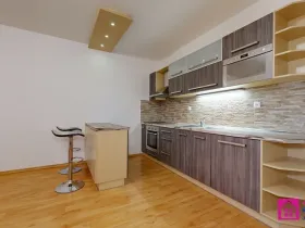 Pronájem bytu 2+kk, Břeclav, třída 1. máje, 57 m2