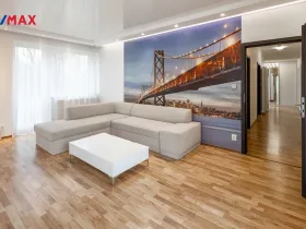 Pronájem bytu 3+1, Karlovy Vary - Doubí, Spálená, 83 m2