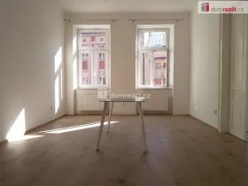 Pronájem bytu 3+1, Karlovy Vary - Rybáře, Sokolovská, 93 m2