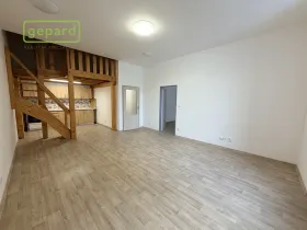 Pronájem bytu 2+kk, Sokolov, Křížová, 61 m2