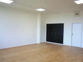 Pronájem kanceláře, Zlín, nám. T. G. Masaryka, 45 m2