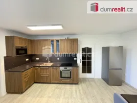 Pronájem bytu 2+kk, Praha - Kunratice, Velké Kunratické, 57 m2