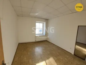 Pronájem kanceláře, Třinec, nám. Míru, 24 m2