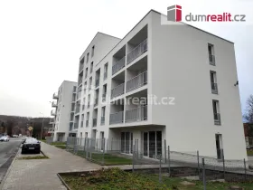 Pronájem bytu 1+kk, Otrokovice, tř. Spojenců, 36 m2