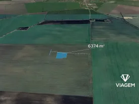 Prodej podílu pole, Loučeň, 2143 m2