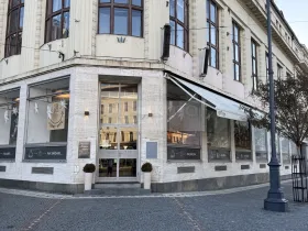 Pronájem restaurace, Pardubice, náměstí Republiky, 350 m2