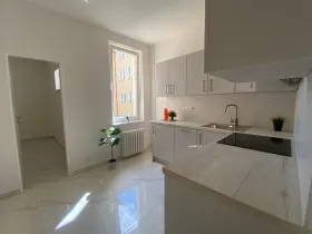 Pronájem bytu 2+1, Karlovy Vary, Koptova, 74 m2