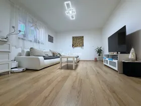 Prodej rodinného domu, Slaný - Trpoměchy, 120 m2