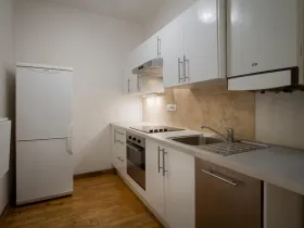 Pronájem bytu 2+kk, Praha - Holešovice, Komunardů, 55 m2