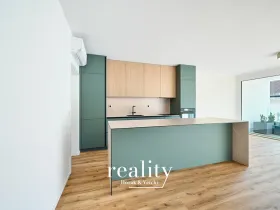 Prodej bytu 3+kk, Znojmo, Jarošova, 76 m2