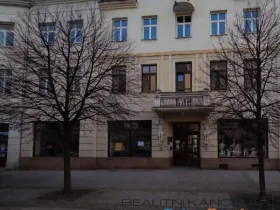 Pronájem obchodního prostoru, Přerov - Přerov I-Město, Žerotínovo nám., 108 m2