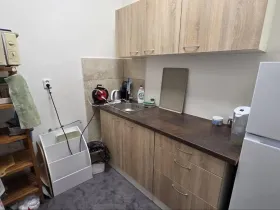 Pronájem kanceláře, Praha - Holešovice, Přístavní, 100 m2