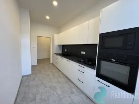 Pronájem bytu 2+1, České Budějovice, Mánesova, 70 m2