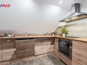 Prodej rodinného domu, Desná - Desná II, K Parlamentu, 180 m2