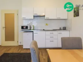 Pronájem bytu 1+kk, Praha - Jinonice, Pod Stolovou Horou, 32 m2