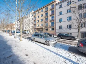 Prodej bytu 2+1, Praha - Vysočany, Nemocniční, 70 m2