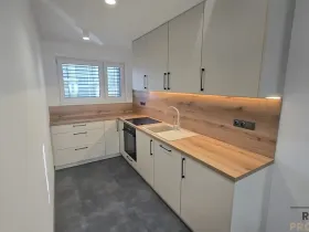 Pronájem bytu 3+kk, Znojmo, Třešňová, 85 m2