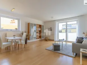 Prodej bytu 2+kk, Jesenice, Sluneční, 63 m2