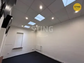 Pronájem kanceláře, Frýdek-Místek, Zámecké nám., 25 m2
