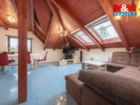 Prodej rodinného domu, Hradešín, 350 m2