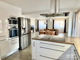 Prodej rodinného domu, Puklice, 231 m2