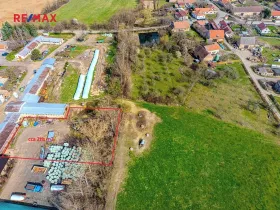 Prodej komerčního pozemku, Roblín, 2000 m2