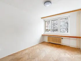 Pronájem bytu 2+1, Praha - Kobylisy, Čumpelíkova, 57 m2