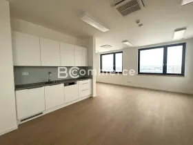 Pronájem kanceláře, Brno, 64 m2