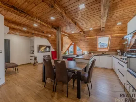 Prodej obchodního prostoru, Jeseník, nám. Svobody, 356 m2