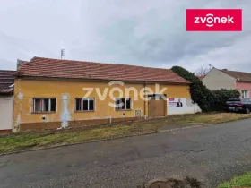 Prodej rodinného domu, Hluk, 296 m2