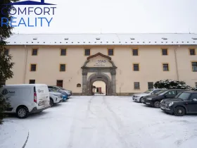 Prodej komerční nemovitosti, Suchdol nad Odrou, Komenského, 1900 m2