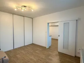 Prodej bytu 2+kk, Cheb, Lomená, 35 m2