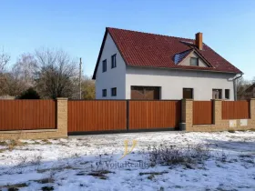 Prodej rodinného domu, Senička, 153 m2