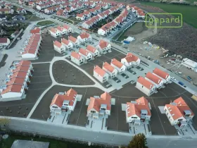 Prodej komerčního pozemku, Drahelčice, 7730 m2