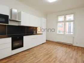 Pronájem bytu 2+1, Praha, Blanická, 85 m2