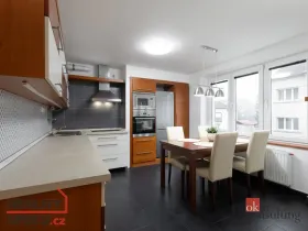 Prodej bytu 2+1, Opava - Předměstí, Vyhlídalova, 64 m2