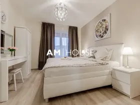 Pronájem bytu 2+kk, Praha - Karlín, Thámova, 58 m2