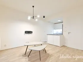 Pronájem bytu 2+kk, Brno, Líšeňská, 34 m2