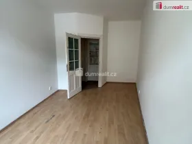 Pronájem atypického bytu, Praha - Velká Chuchle, Starochuchelská, 17 m2