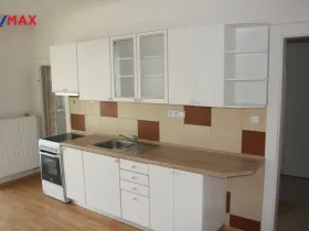 Pronájem bytu 1+1, Strakonice - Strakonice II, Komenského, 52 m2