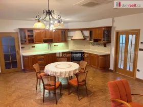 Pronájem bytu 6+kk a větší, Hustopeče, Kosmákova, 160 m2