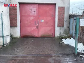 Pronájem obchodního prostoru, Praha - Horní Počernice, Komárovská, 500 m2