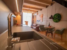 Prodej bytu 2+1, Praha - Vysočany, Kolbenova, 66 m2