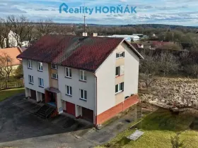 Prodej bytu 4+1, Stádlec, 83 m2